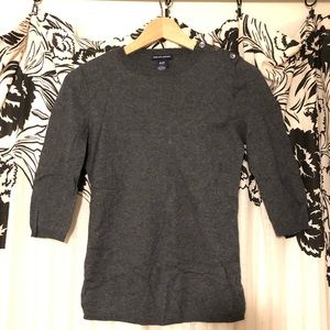 Lightweight charcoal sweater with cashmere